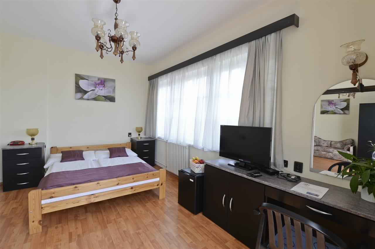 Budai Hotel Budapest Eksteriør billede